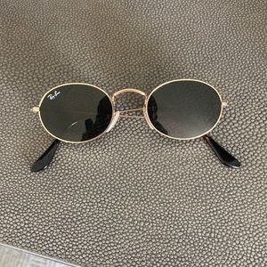 Ray-Ban flat oval lenses